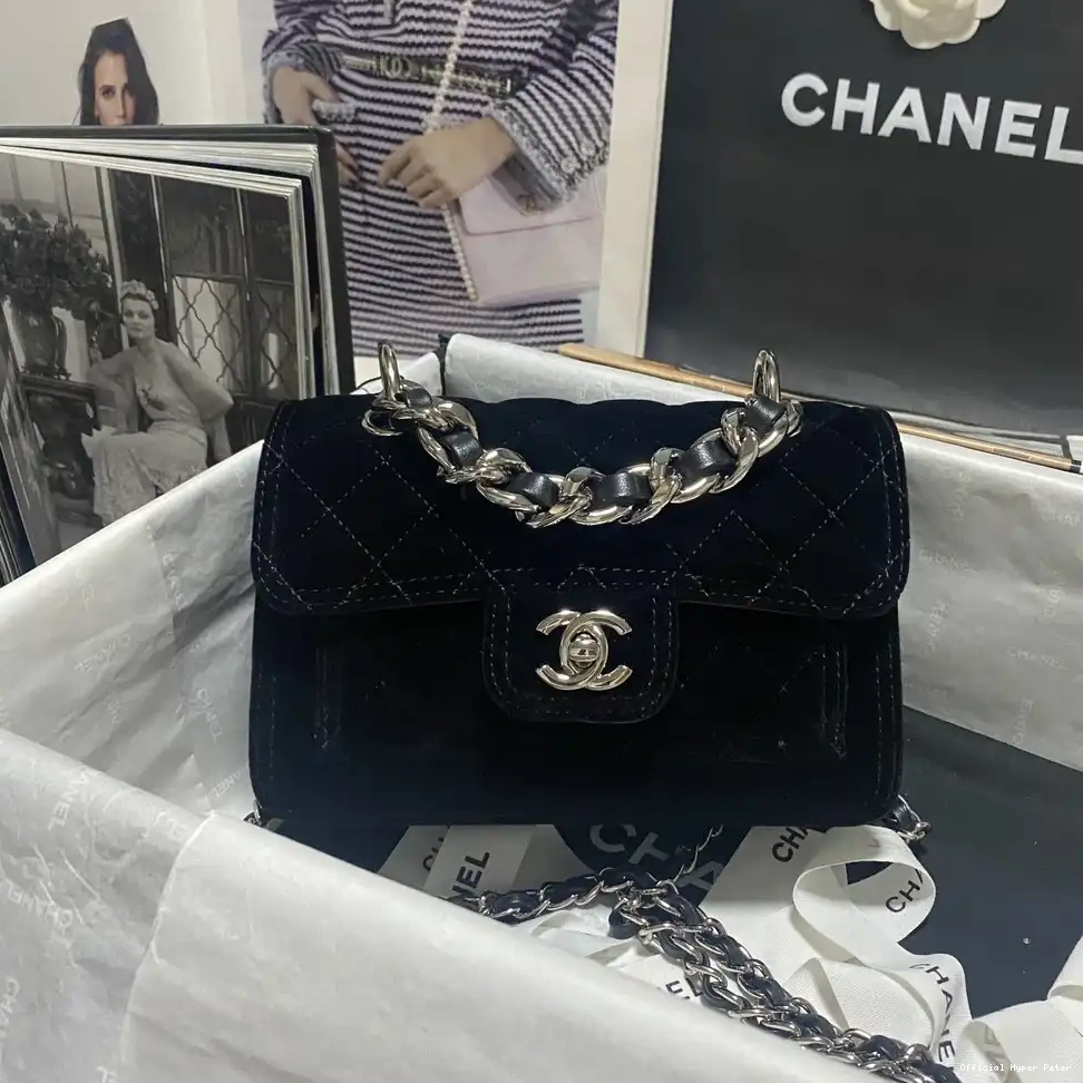 Hyper Peter CHANEL BAG FLAP MINI 0510